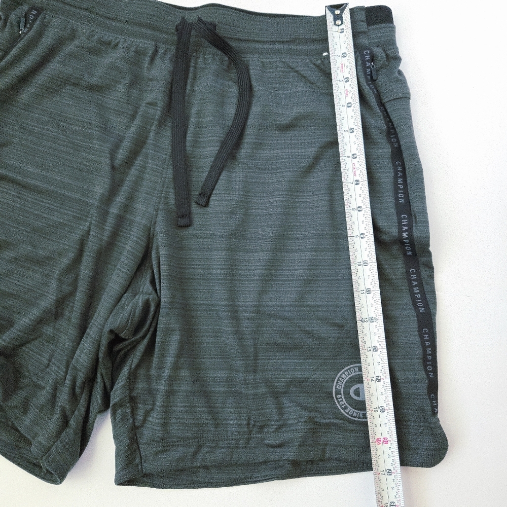 Champion Men's Green Shorts Size Large L Zipper Pockets Activewear Gym 32 Waist - Picture 7 of 12